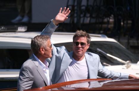 George Clooney şi Brad Pitt au atras atenția la Festivalul de Film de la Veneţia (FOTO)