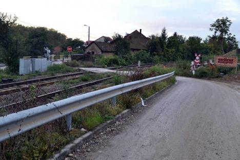 Începând de marţi! Trecerea de nivel cu calea ferată din strada Olteniei se desfiinţează (FOTO)