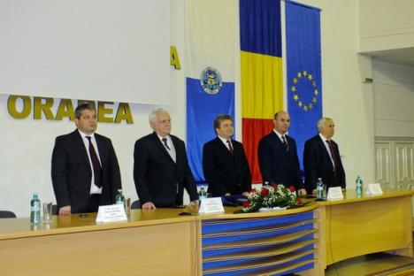 Şefii Academiei Române susţin înfiinţarea unui centru de cercetări academice la Oradea (FOTO)