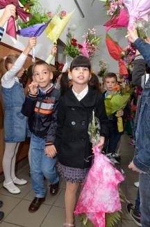 A început şcoala! Primarul şi prefectul au deschis anul şcolar la Gojdu (FOTO)