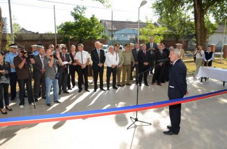 A fost inaugurat noul sediu al Arhivelor Naţionale Bihor, cel mai modern din România (FOTO)
