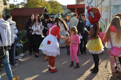 Săptămâna păpuşilor: Copiii sunt aşteptaţi la un festival de teatru dedicat lor (FOTO)