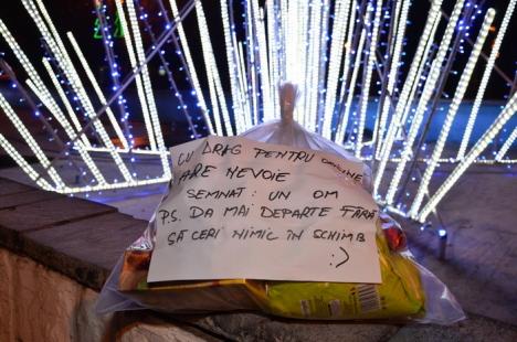 "Moş" George: Un orădean ajută sărmanii cu pachete cu alimente, din banii câştigaţi la pariuri (FOTO)