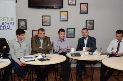 Tinerii PDL-işti s-au adunat la o cafenea politică să-şi discute problemele (FOTO)