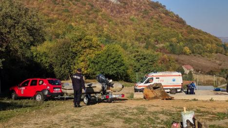 Cadavrul unui bărbat a fost găsit în barajul de acumulare din Aştileu (FOTO)