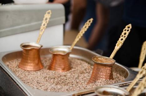 'Anatolian Food Festival' aduce bogăţiile Turciei la Oradea (FOTO)