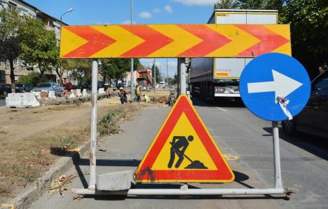 Sensul de ieşire din Oradea prin Calea Aradului se închide pentru lucrări de asfaltare. Traficul pe Moșoiu, suspendat până în iunie