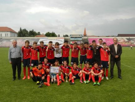 Juniorii C de la FC Bihor au devenit campioni judeţeni şi s-au calificat la faza zonală a Campionatului Naţional! (FOTO)
