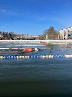 Temerarul din Oradea. A câştigat medalia de aur la Campionatul Mondial de înot în ape îngheţate (FOTO / VIDEO)