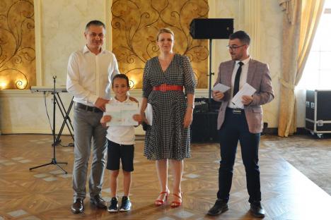 „Am câştigat cu toţii un judeţ mai curat”. Oraşele şi comunele din Bihor fruntaşe în „Luna curăţeniei” au fost premiate (FOTO)