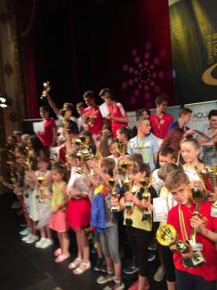 Performanţă importantă: Şahiştii juniori români au câştigat 25 de medalii, din care opt de aur, la campionatele europene de la Oradea (FOTO)
