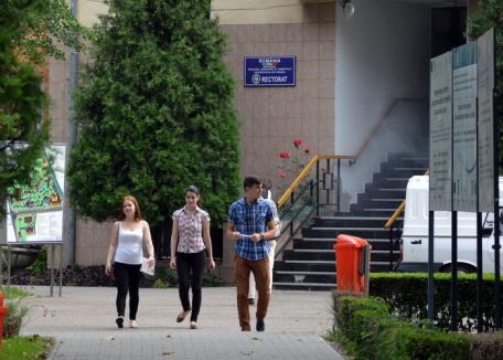 Final de admitere la Universitatea din Oradea: Mai mulţi studenţi la licenţă, mai puţini la masterat