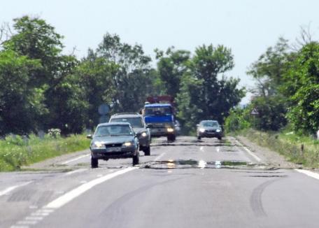 Atenţie, şoferi! DN-urile din Arad, Bihor şi Satu Mare sunt interzise maşinilor grele pe durata Codului Portocaliu