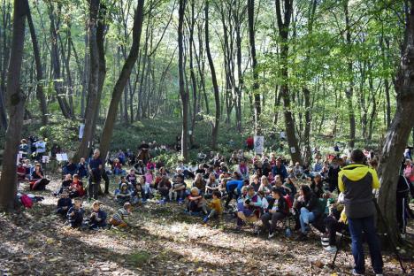 Concert în pădure: Sute de bihoreni, spectatori în pădurea care a „cântat”, în Băile 1 Mai (FOTO / VIDEO)