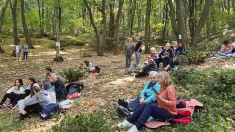 Concert în pădure: Sute de bihoreni, spectatori în pădurea care a „cântat”, în Băile 1 Mai (FOTO / VIDEO)