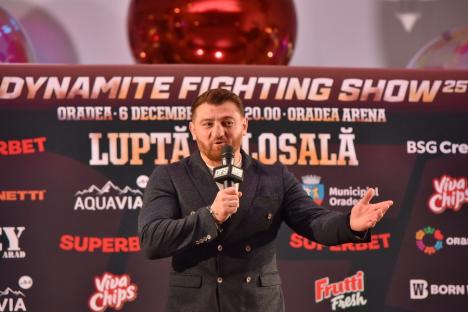 Cântarul oficial Dynamite Fight Show. Confruntarea dintre Sandu Lungu și Micuțu: “Am venit să ne batem, nu să dansăm” (FOTO/VIDEO)