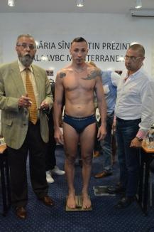 Box! Alexandru Jur vrea să îşi ofere centura WBC Mediterranean drept cadou de nuntă (FOTO)