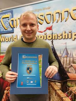 Maestrul jocului: Un orădean este campion mondial la Carcassonne, unul dintre cele mai răspândite jocuri de strategie (FOTO/VIDEO)