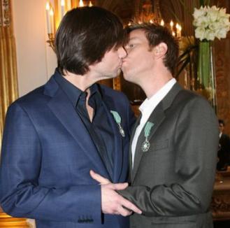 Jim Carrey s-a sărutat cu Ewan McGregor!