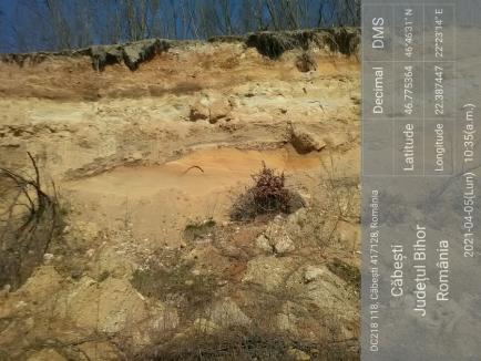 Încă o carieră ilegală, descoperită de Garda de Mediu Bihor. Nisip exploatat fără nicio autorizaţie (FOTO)