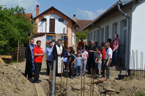 Caritas Eparhial Oradea construieşte un centru de zi pentru copii la Ioaniş (FOTO)
