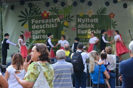 Fereastră spre Europa: Spectacol de muzică populară română şi maghiară în lunca Crişului Repede (FOTO/VIDEO)