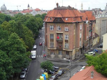 Oradea ieri, Oradea azi: Povestea uneia dintre cele mai frumoase clădiri din oraș (FOTO)