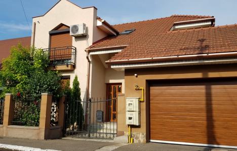 Bodog patru case: Senatorul PSD se luptă pentru o cochetă viluță cumpărată în Oradea