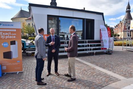 Caravana ROENEF  - O casă corect construită, din perspectivă energetică, expusă în centrul Oradiei (FOTO)