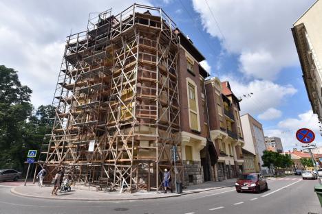 Casa Markovits-Mathézer din centrul Oradiei, în plin proces de reabilitare. A fost clasată ca monument istoric (FOTO)