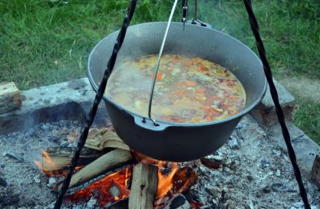 Ieşi la iarbă verde de Paşte sau 1 Mai? Ai grijă de tine şi de natură!