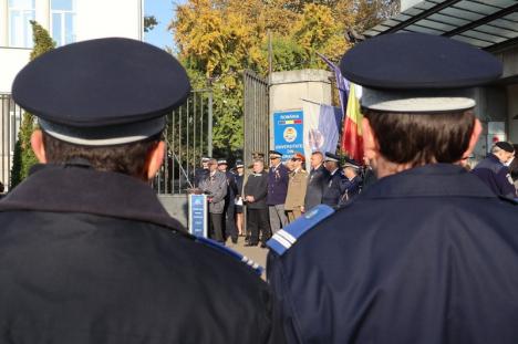 Festivitate militară la 100 de ani de la înfiinţarea Şcolii de Jandarmi din Oradea (FOTO)