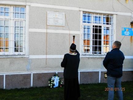 De Centenar: La Mădăras a fost dezvelită o placă din marmură cu numele delegaţilor la Marea Unire (FOTO)