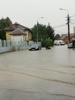 Cod portocaliu de furtună, inclusiv în Oradea: Mai multe străzi au fost inundate (FOTO)