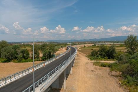 Centura Beiuș, cea mai complexă lucrare de infrastructură a CJ Bihor, a depășit 90% stadiu de execuție și va fi deschisă luna viitoare (FOTO)