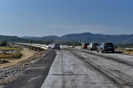 Centura Beiuș, cea mai complexă lucrare de infrastructură a CJ Bihor, a depășit 90% stadiu de execuție și va fi deschisă luna viitoare (FOTO)