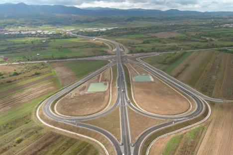 Desant PNL-ist pe centura Beiușului, care va fi inaugurată duminică. Nicolae Ciucă a spus că „nu vrea să facă politică”, dar a lăudat inițiativele liberale (FOTO/VIDEO)