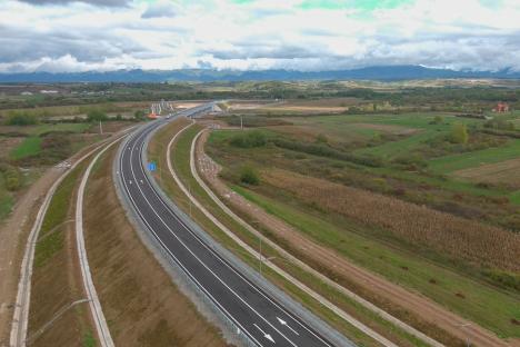 Desant PNL-ist pe centura Beiușului, care va fi inaugurată duminică. Nicolae Ciucă a spus că „nu vrea să facă politică”, dar a lăudat inițiativele liberale (FOTO/VIDEO)