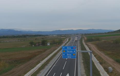 Se circulă pe centura Beiuș. Imagini aeriene cu șoseaua care ocolește municipiul (FOTO/VIDEO)