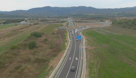 Se circulă pe centura Beiuș. Imagini aeriene cu șoseaua care ocolește municipiul (FOTO/VIDEO)