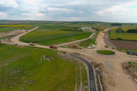 Construirea centurii Biharia - Paleu a trecut de jumătate. Noul drum va avea și piste pentru bicicliști (FOTO)