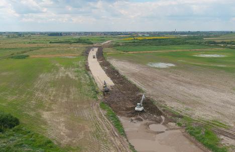 Construirea centurii Biharia - Paleu a trecut de jumătate. Noul drum va avea și piste pentru bicicliști (FOTO)