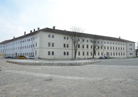 La munca de jos: Cetatea Oradea nu are nici măcar femeie de serviciu