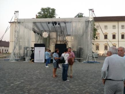 Episodul 'suprapunerea': Teatrul Regina Maria şi-a anulat spectacolul din Cetate pentru că administraţia fortăreţei a aprobat pentru aceeaşi seară un concert în Festum Varadinum (FOTO)