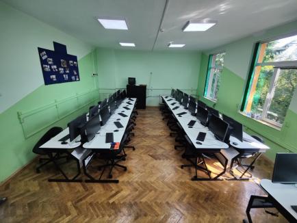 Educație digitală: O firmă din Oradea digitalizează sute de școli din România (FOTO/VIDEO)