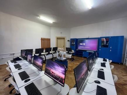 Educație digitală: O firmă din Oradea digitalizează sute de școli din România (FOTO/VIDEO)