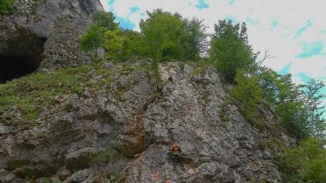 A fost inaugurat cel mai lung traseu de Via Ferrata din Bihor: „Poți fi vizitat de acvile” (FOTO/VIDEO)