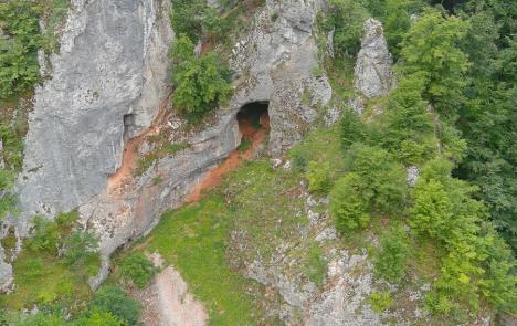 A fost inaugurat cel mai lung traseu de Via Ferrata din Bihor: „Poți fi vizitat de acvile” (FOTO/VIDEO)