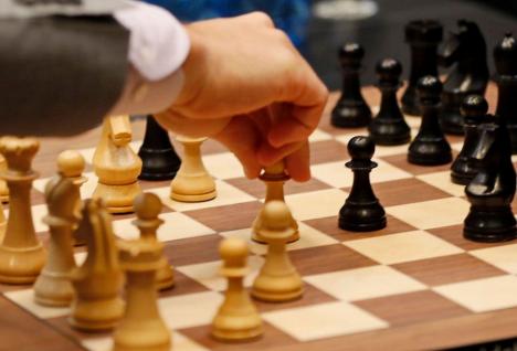 Duminică începe concursul de șah fulger Memorialul Dan Mihai Carțiș