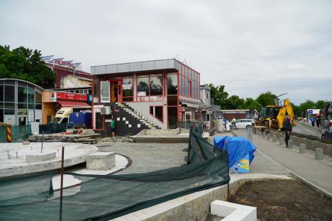 Au început demolările chioșcurilor din Băile Felix! În centrul stațiunii va fi amenajată o piaţetă (FOTO/VIDEO)